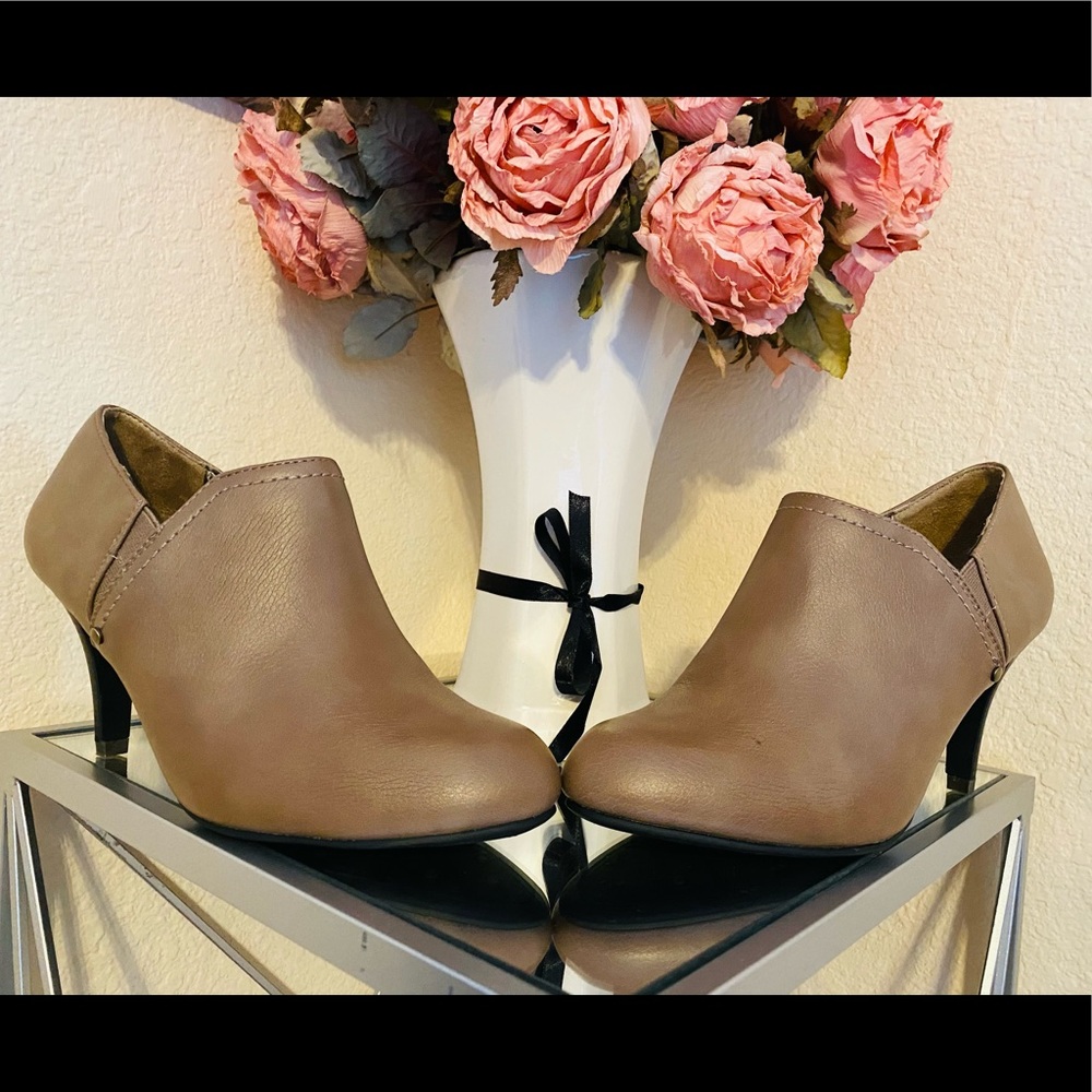 Life Stride Booties